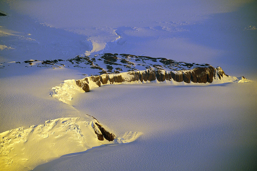 Mountains in the Antarctic icecap