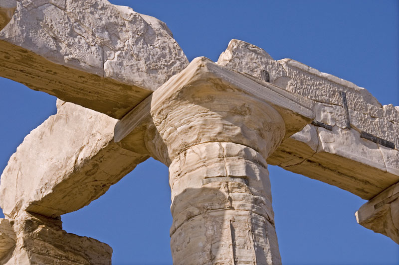 Doric column at Temple of Poseidon