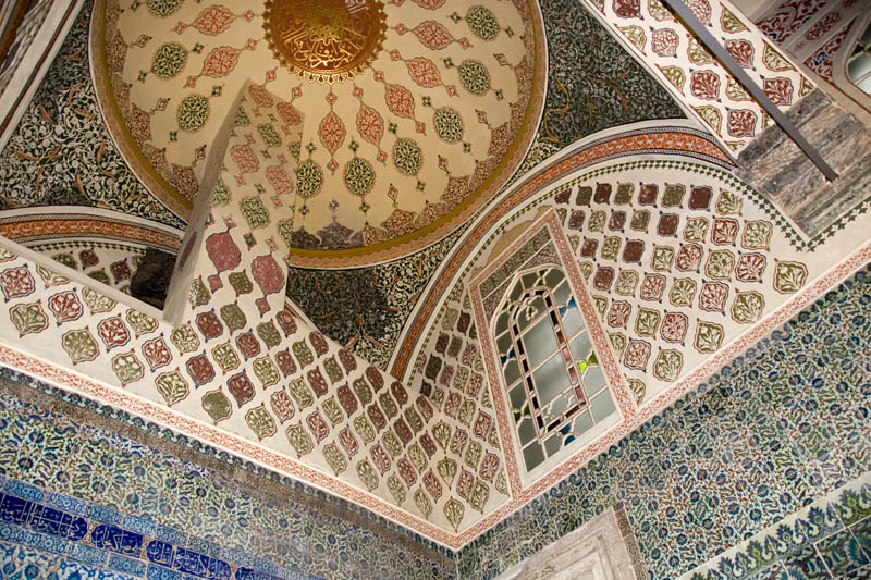 Topkapi Palace, tiled ceiling in the Harem