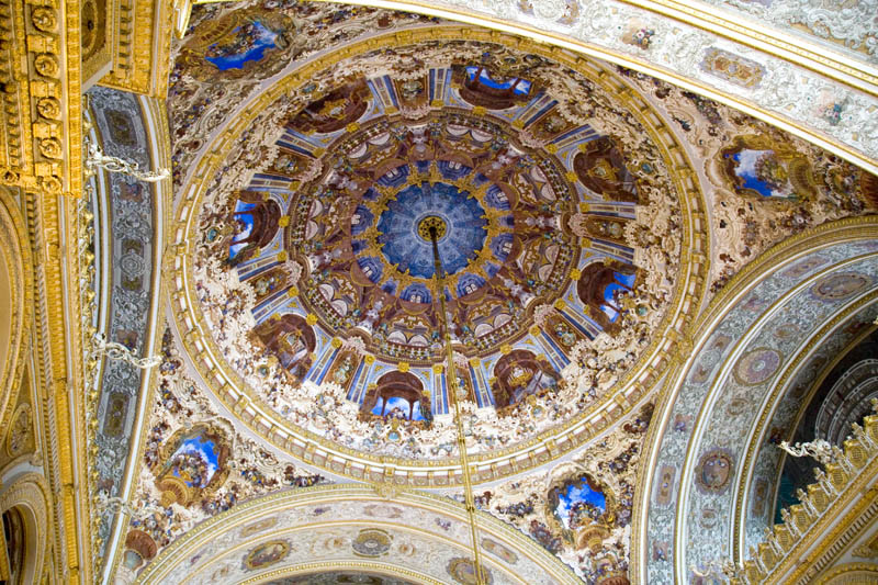 Dolmabahçe Palace ceiling